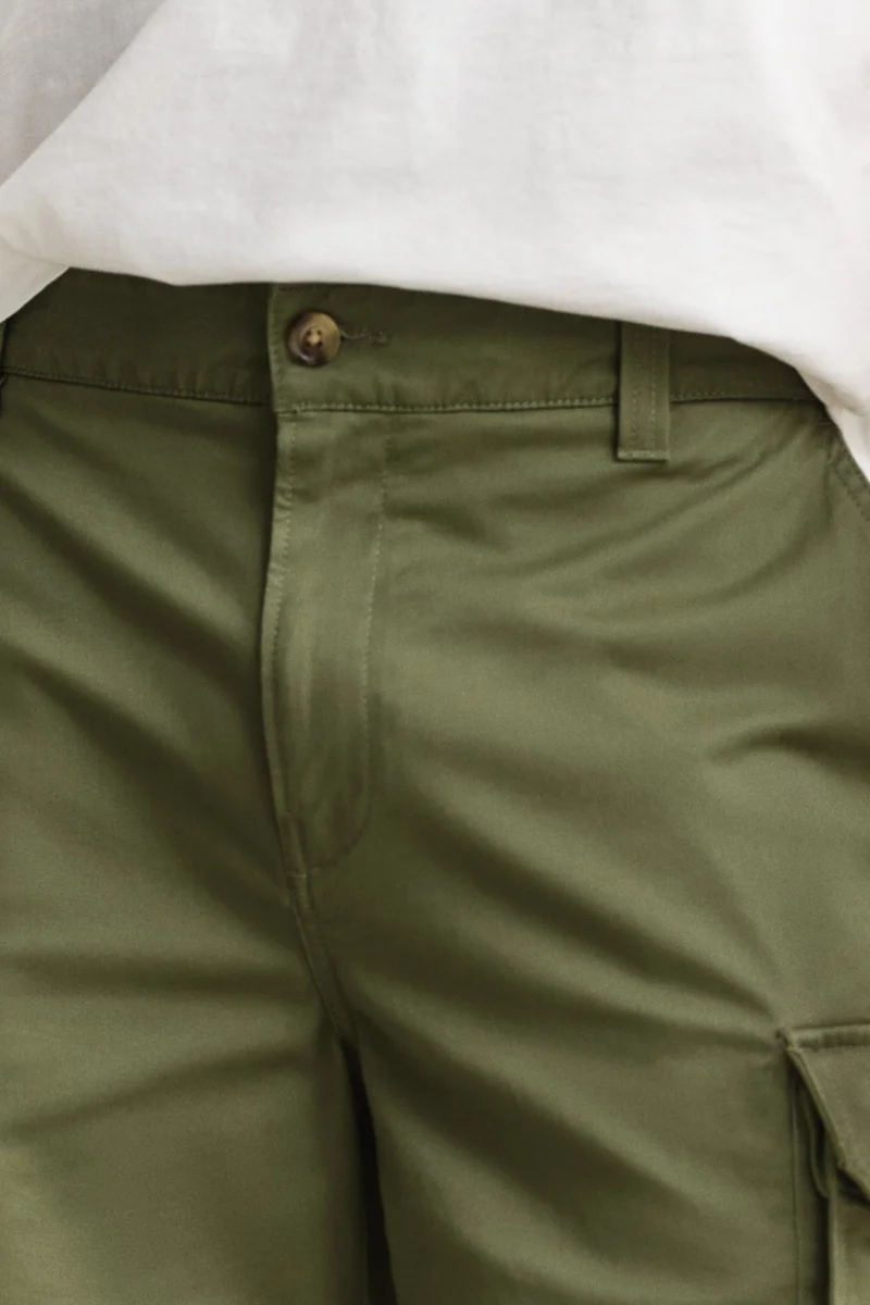 Gant  Regular Classic Cargo Shorts for Men | Best Price UAE